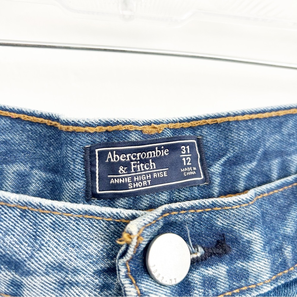 Abercrombie & Fitch Annie High Rise Cuffed Pleated Denim Jean Shorts Size 31 - Picture 7 of 7